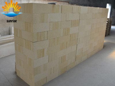 High alumina bricks